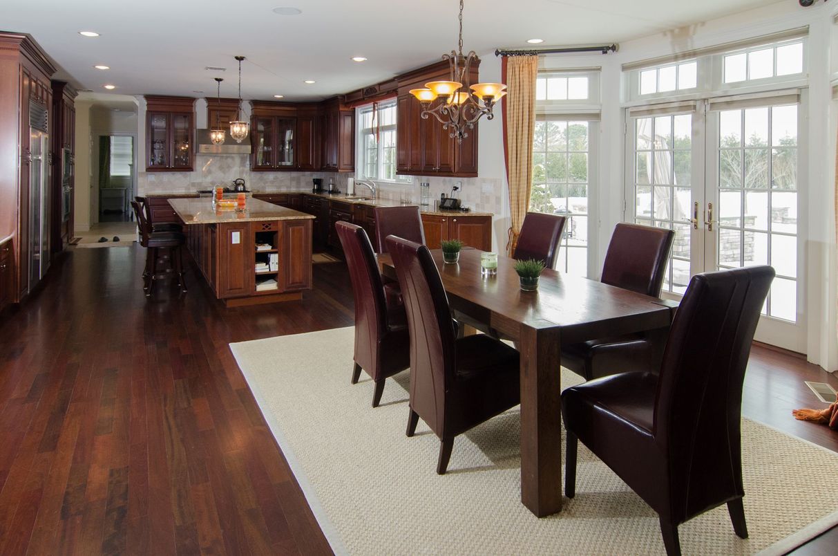 Chandelier, Dining room, Interior, Kitchen, Pendant Lights, Recessed Lighting, Wood Texture Flooring