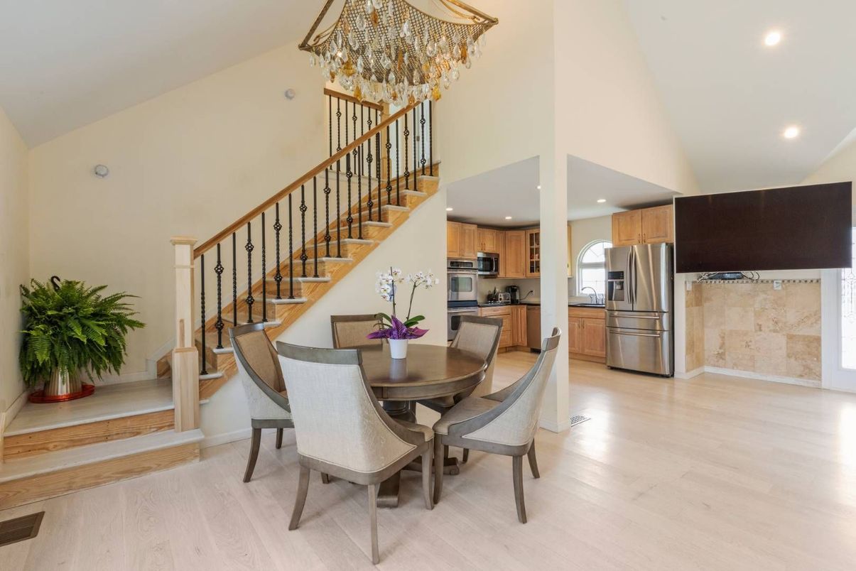 Dining room, Interior, Kitchen, Recessed Lighting, Stainless Steel Appliances, Wood Texture Flooring