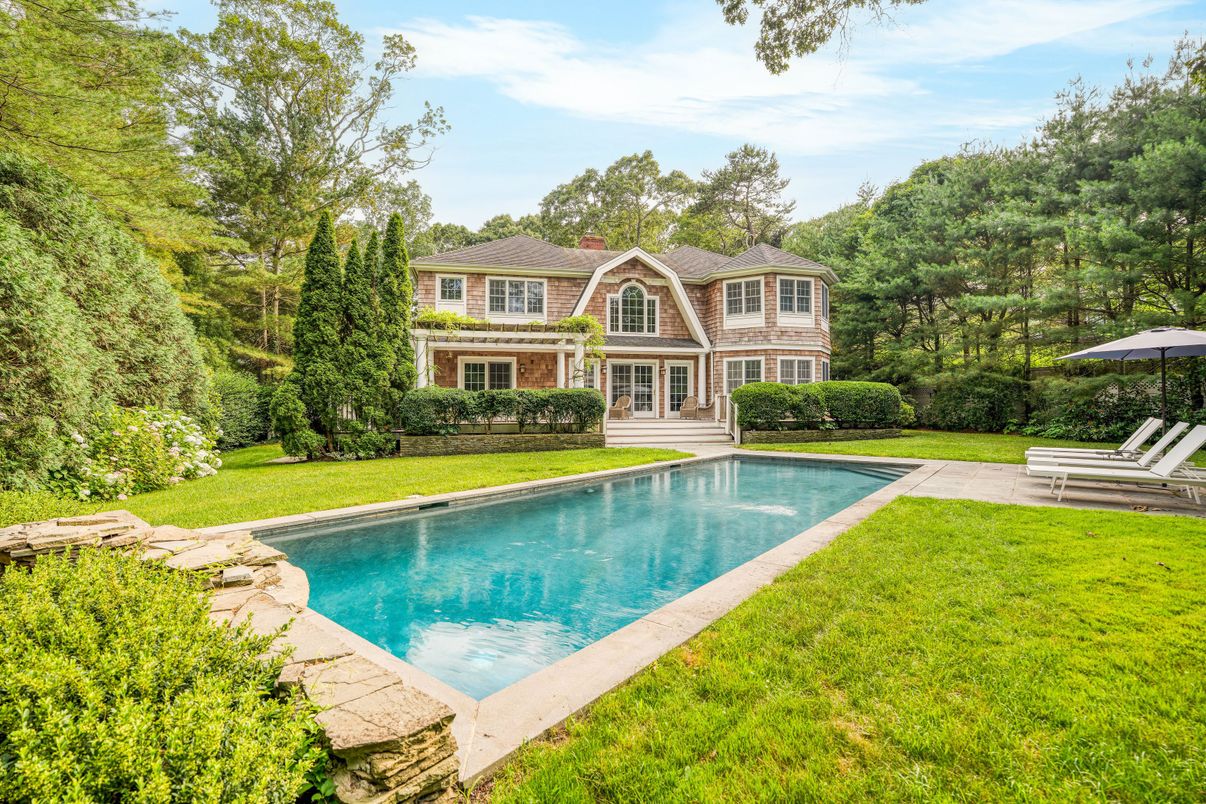 Backyard, Exterior, Pool