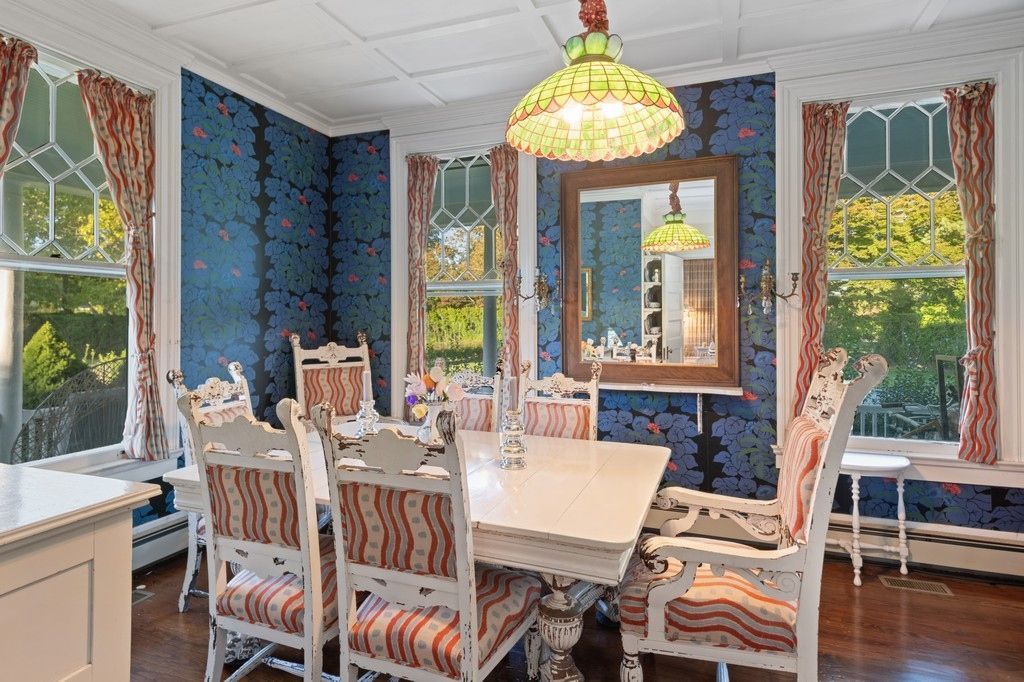 Dining room, Interior, Wood Texture Flooring