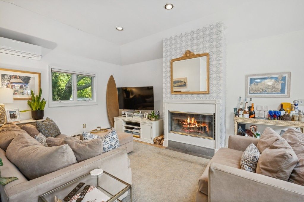Fireplace, Interior, Living room, Recessed Lighting
