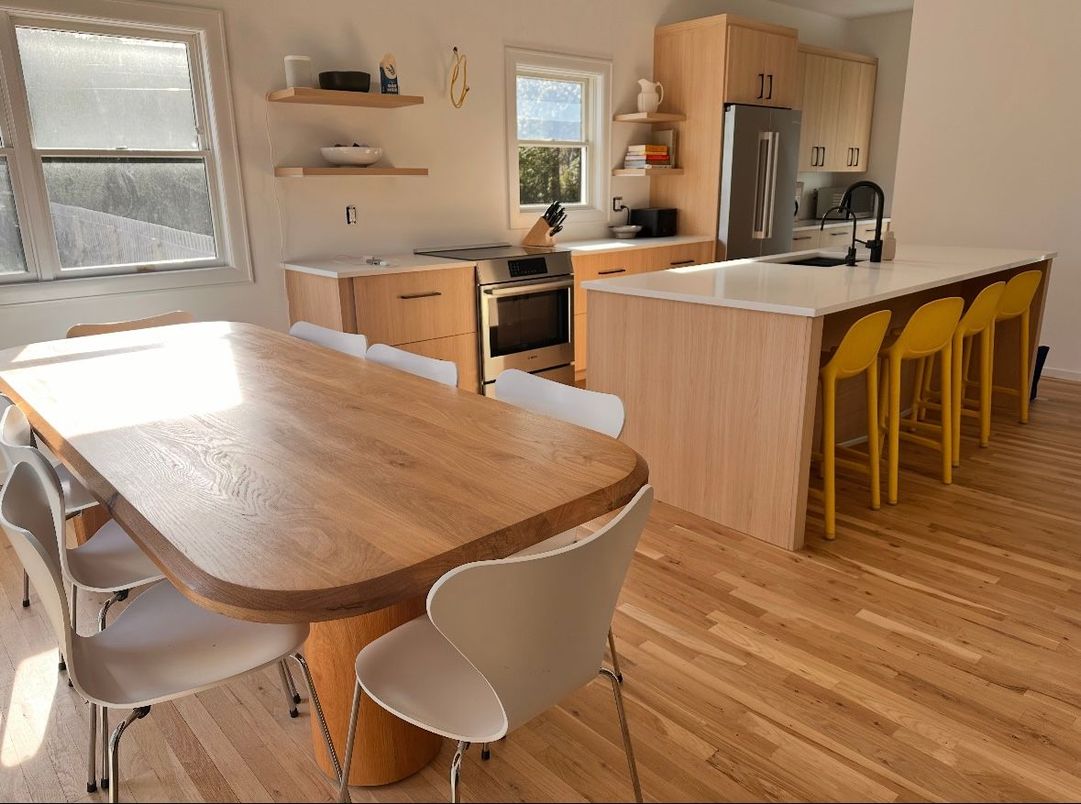 Dining room, Interior, Kitchen, Stainless Steel Appliances, Wood Texture Flooring