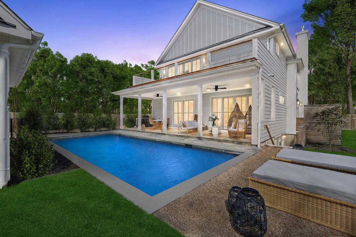 Exterior, Pool