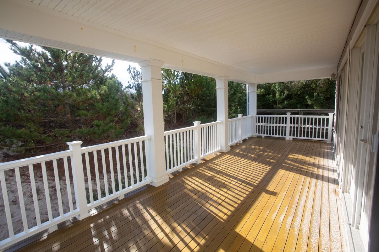 Exterior, Wood Texture Flooring
