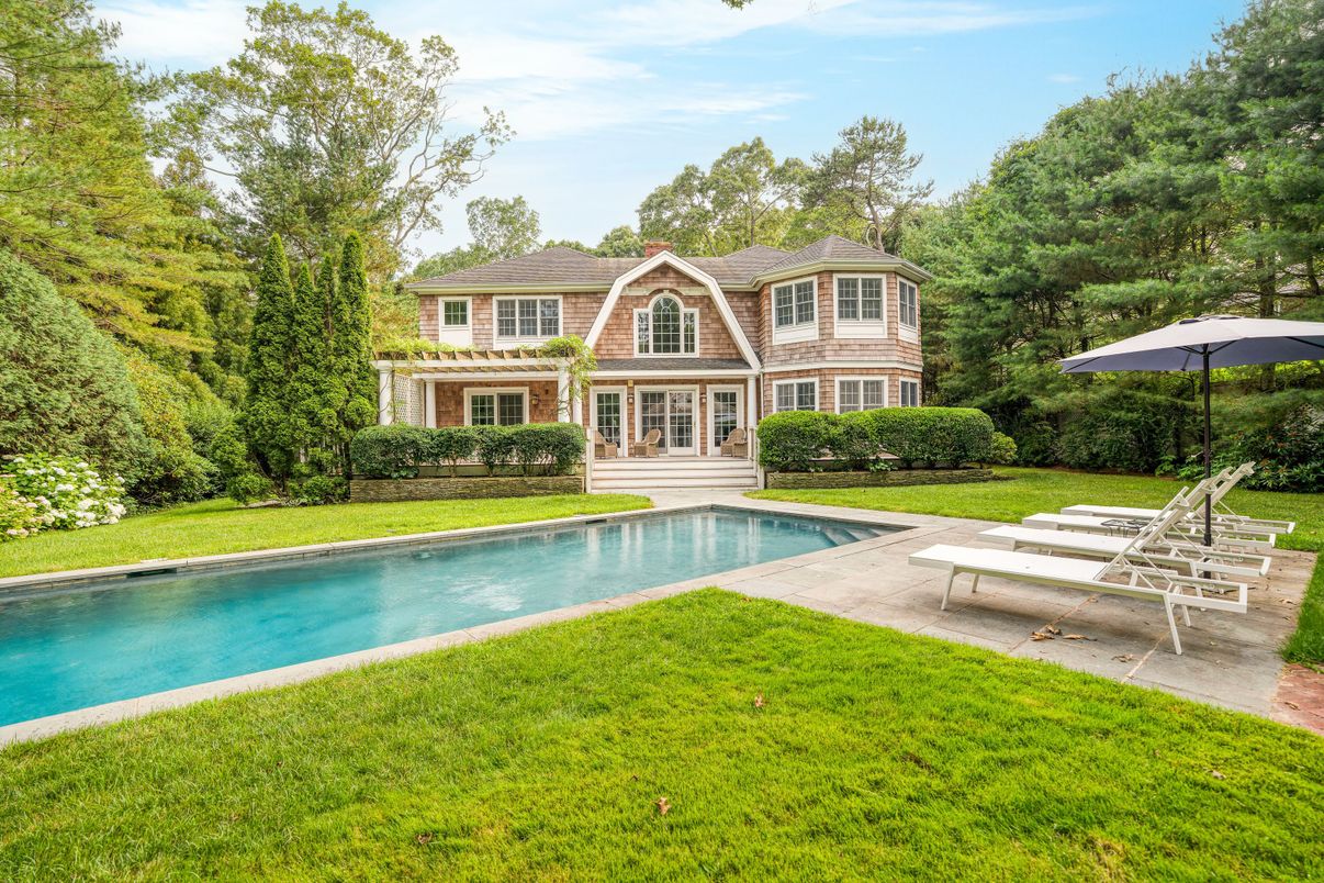 Backyard, Exterior, Pool