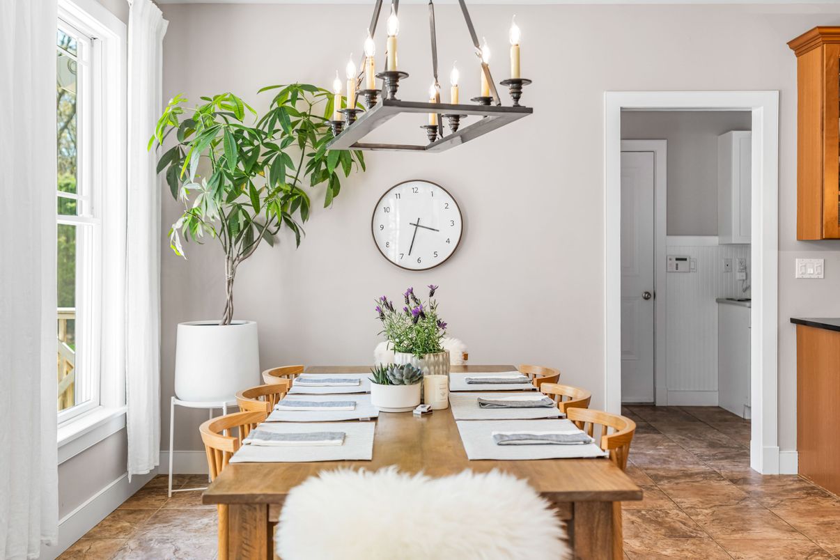 Dining room, Interior, Pendant Lights