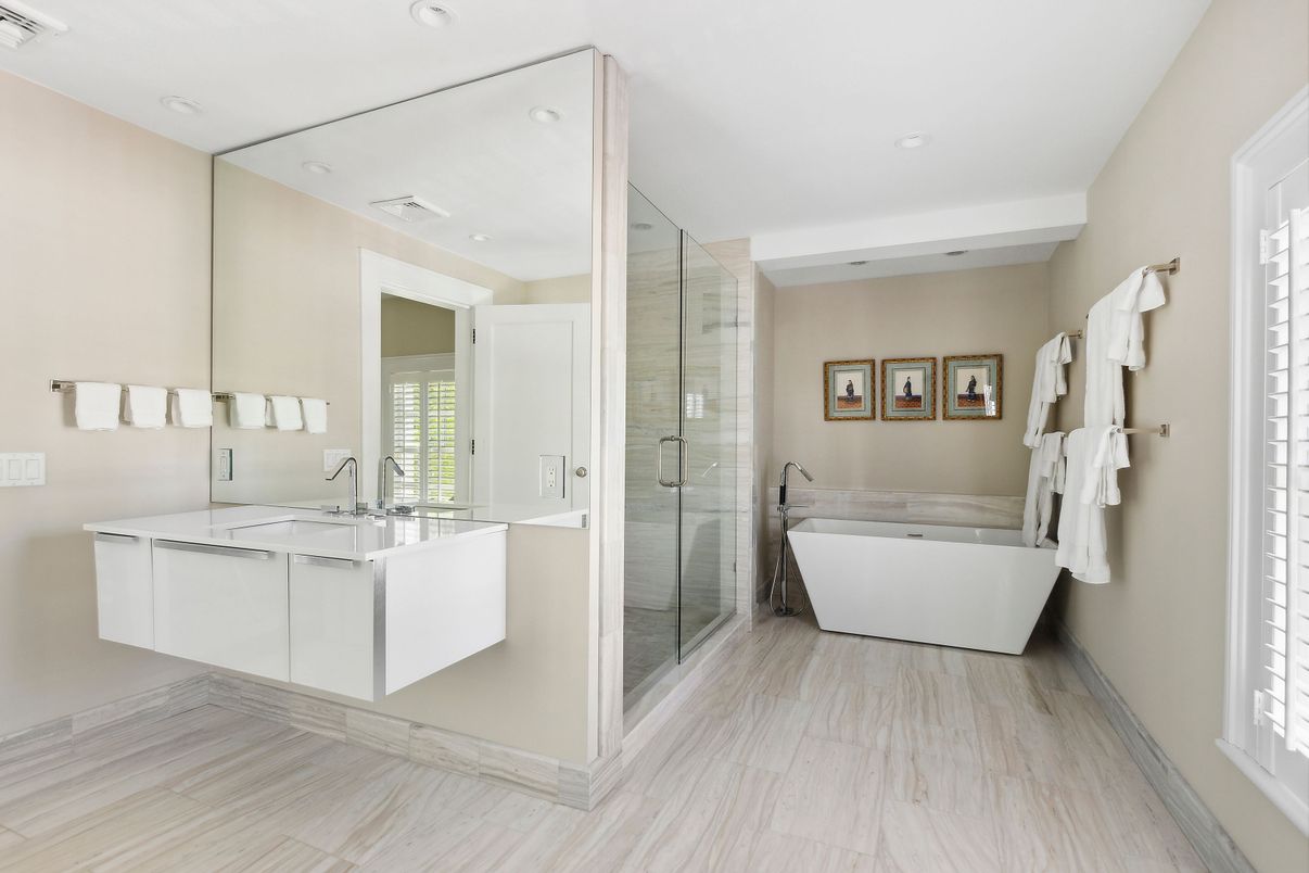 Bathroom, Free Standing Baths, Glass Shower, Interior, Recessed Lighting