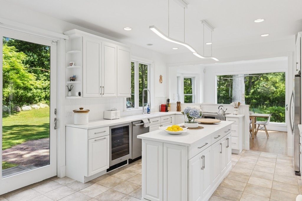 Interior, Kitchen, Pendant Lights, Recessed Lighting, Stainless Steel Appliances