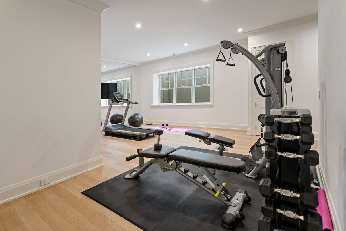 Fitness Equipment, Interior, Recessed Lighting, Wood Texture Flooring