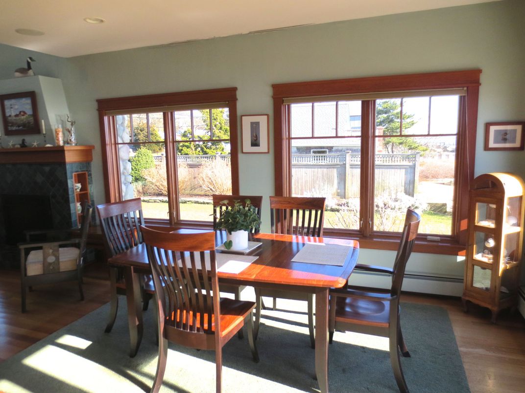 Dining room, Fireplace, Interior, Recessed Lighting, Wood Texture Flooring