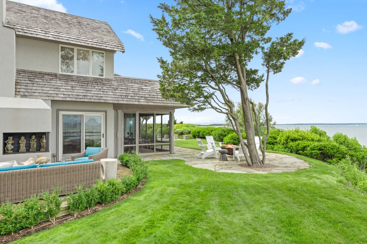 Backyard, Exterior, Water