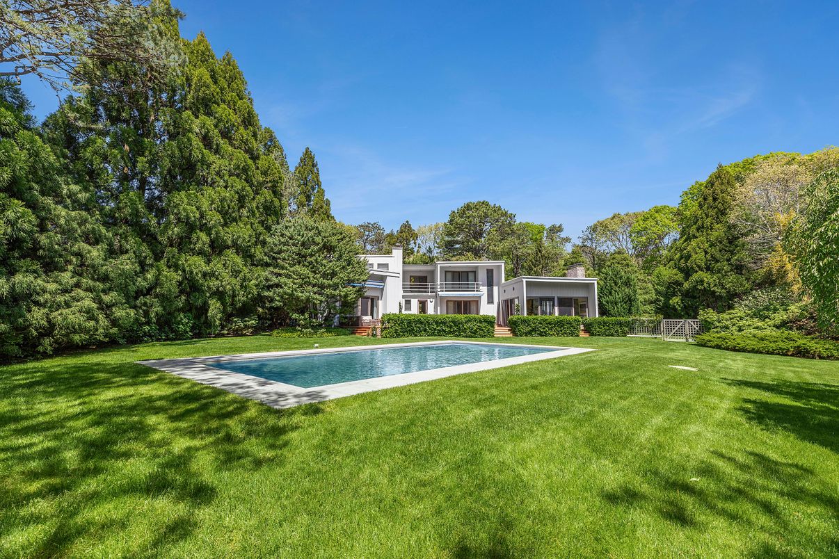 Backyard, Exterior, Pool