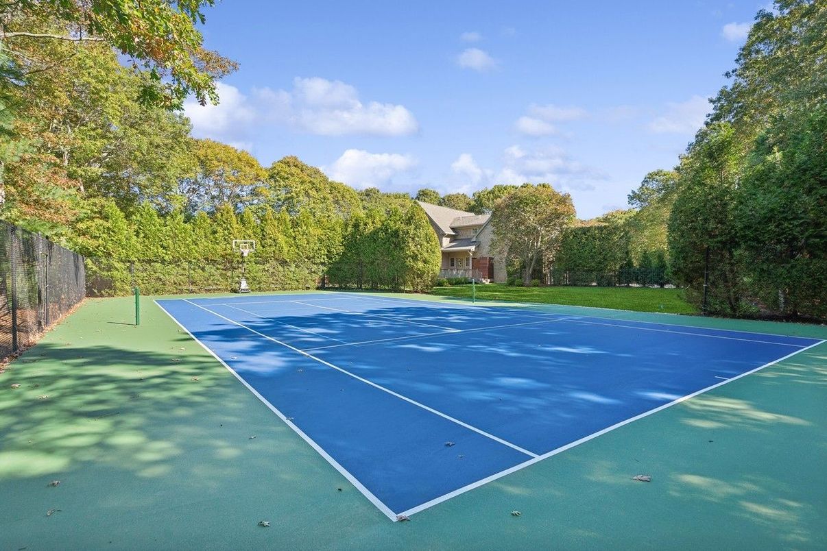 Exterior, Tennis Courts