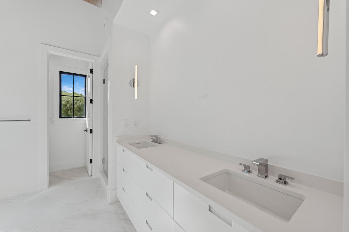Bathroom, Dual Sink Vanities, Interior, Marble, Recessed Lighting