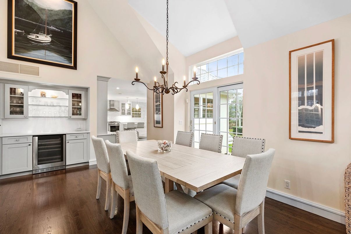 Chandelier, Dining room, Interior, Kitchen, Recessed Lighting, Wood Texture Flooring