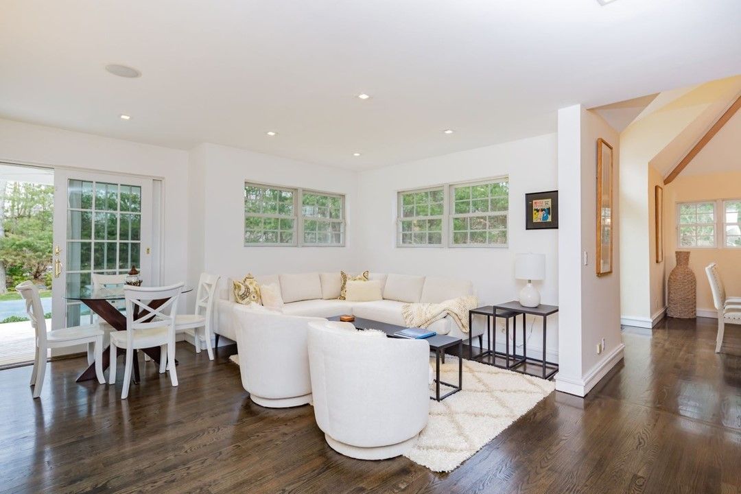 Dining room, Interior, Living room, Recessed Lighting, Wood Texture Flooring