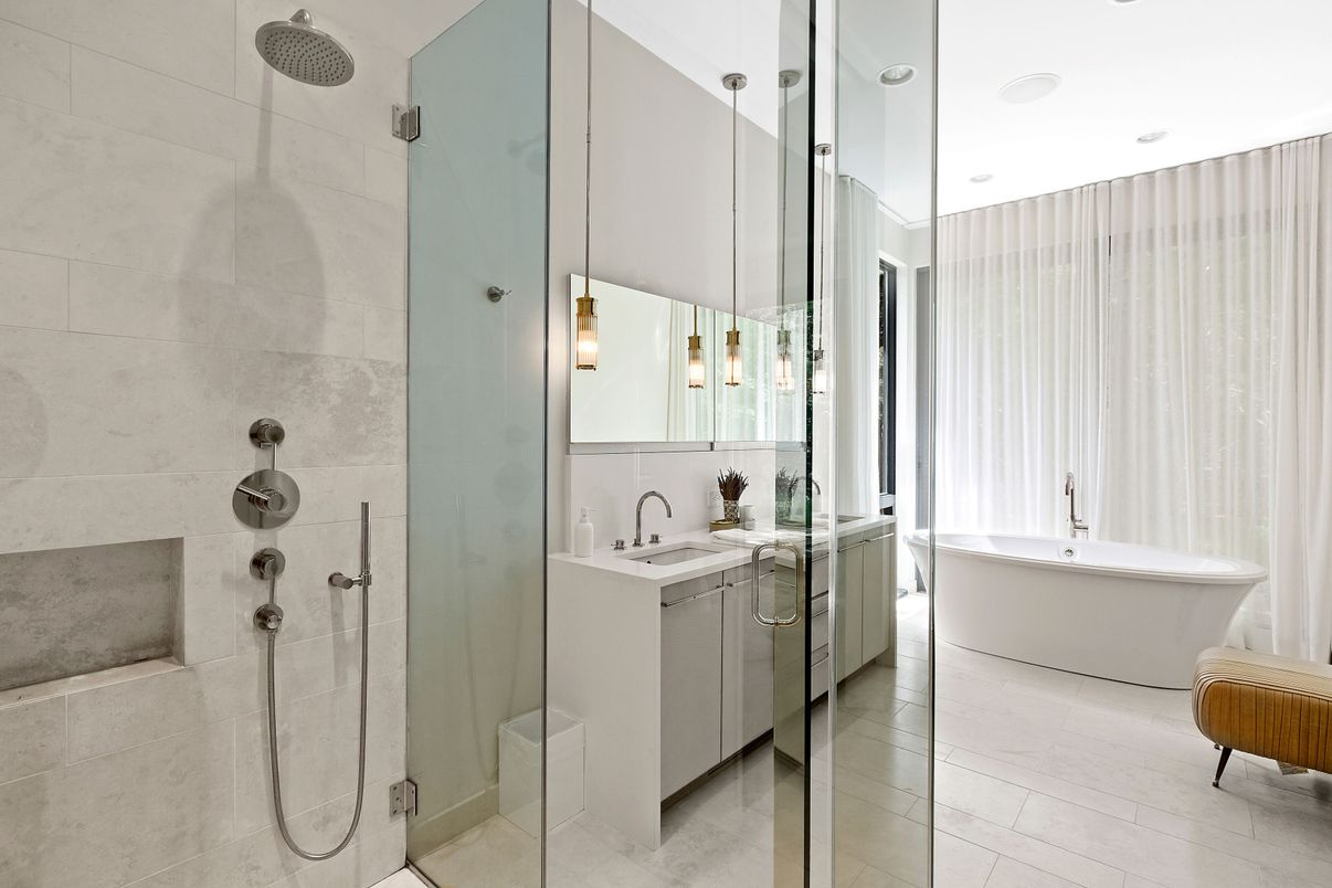Bathroom, Dual Sink Vanities, Free Standing Baths, Glass Shower, Interior, Pendant Lights, Recessed Lighting