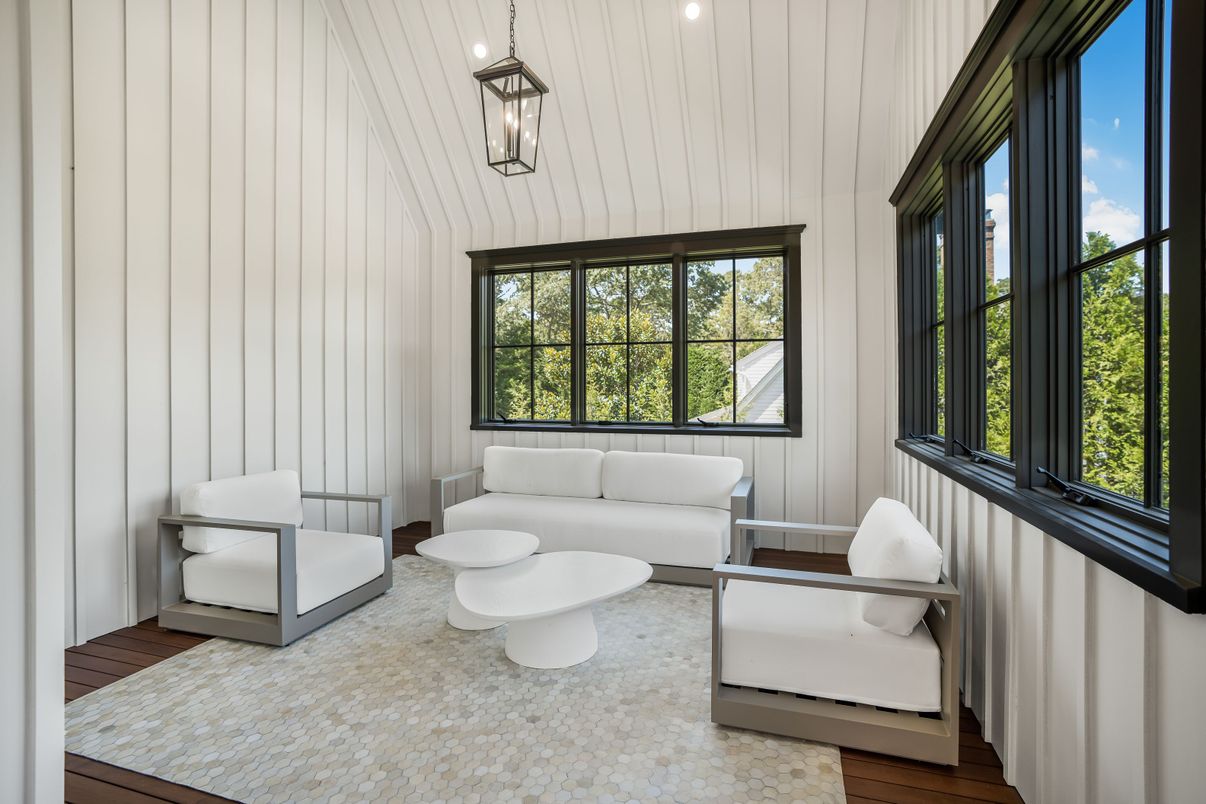 Interior, Living room, Pendant Lights, Recessed Lighting, Wood Texture Flooring