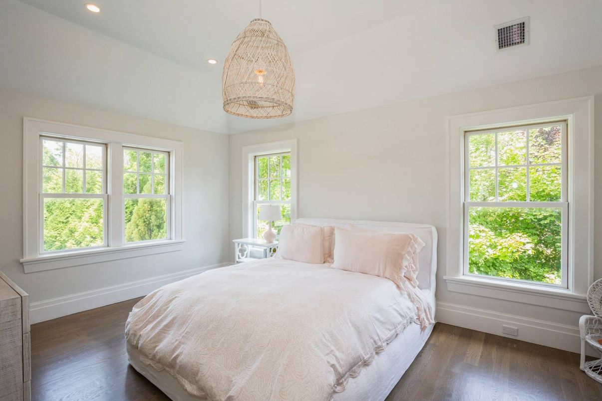 Bedroom, Interior, Pendant Lights, Recessed Lighting, Wood Texture Flooring