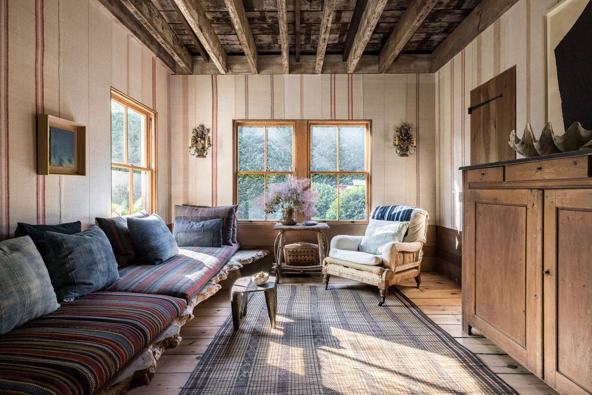 Interior, Living room, Pendant Lights, Wooden Beams, Wooden Ceilings, Wood Texture Flooring