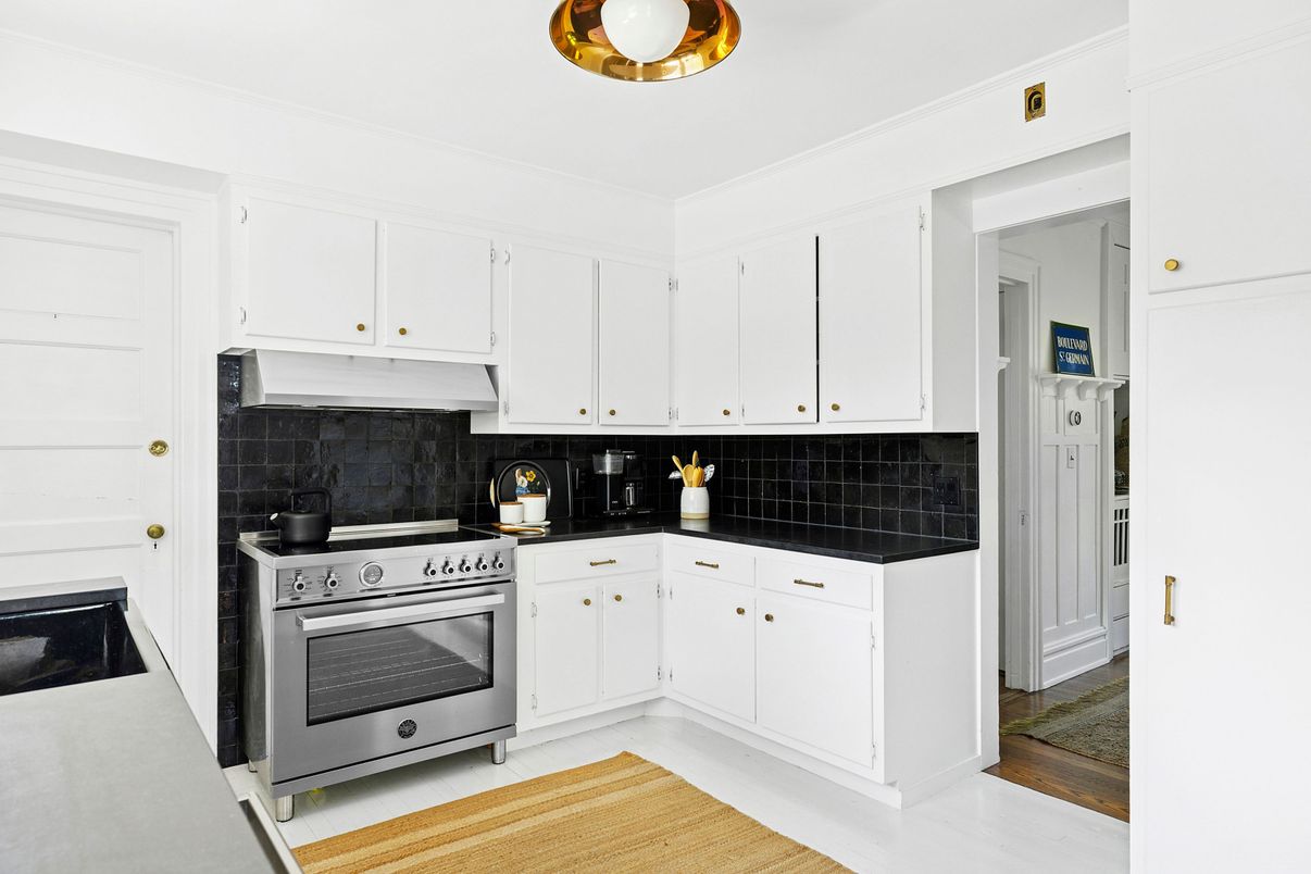 Interior, Kitchen, Stainless Steel Appliances, Wood Texture Flooring