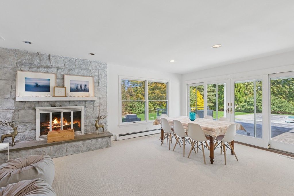 Dining room, Fireplace, Interior, Recessed Lighting