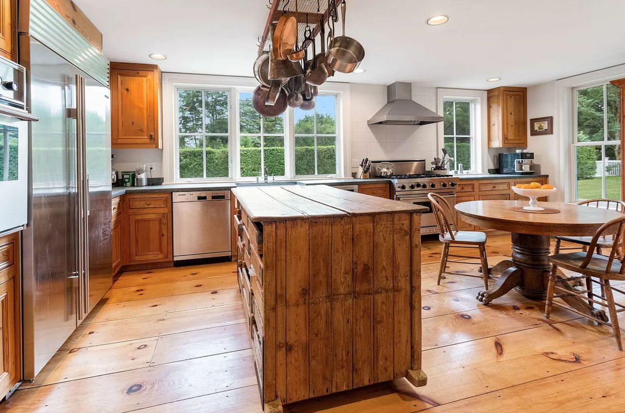 Dining room, Interior, Kitchen, Recessed Lighting, Stainless Steel Appliances, Wood Texture Flooring