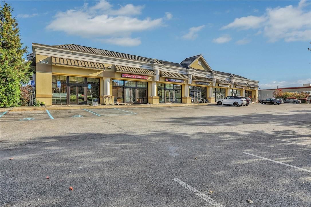 Exterior, Facade, None