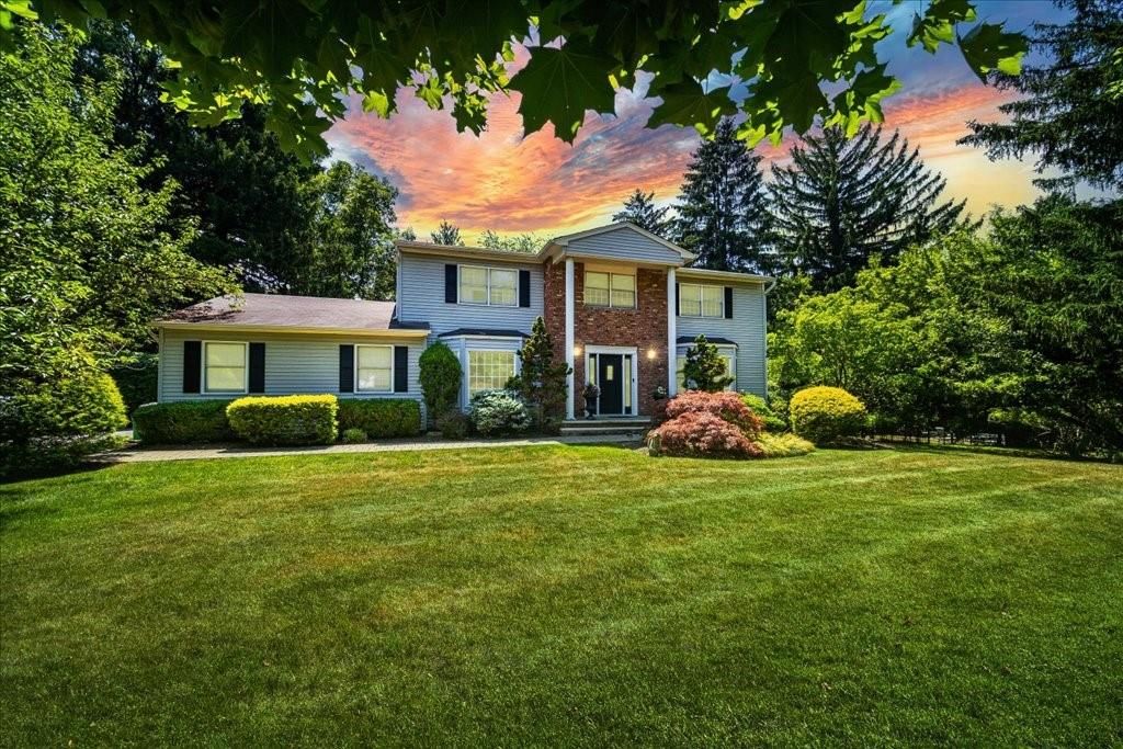 Backyard, Exterior, Facade, Brick Facade, Georgian