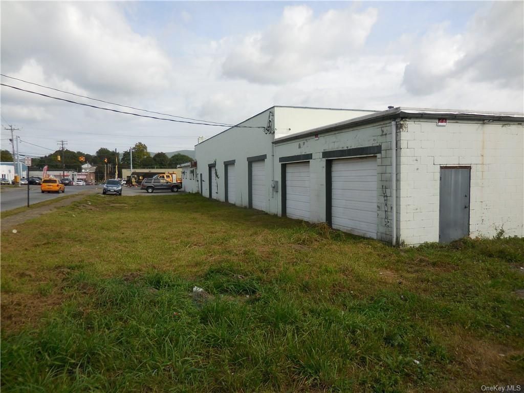 Backyard, Detached Garage, Exterior