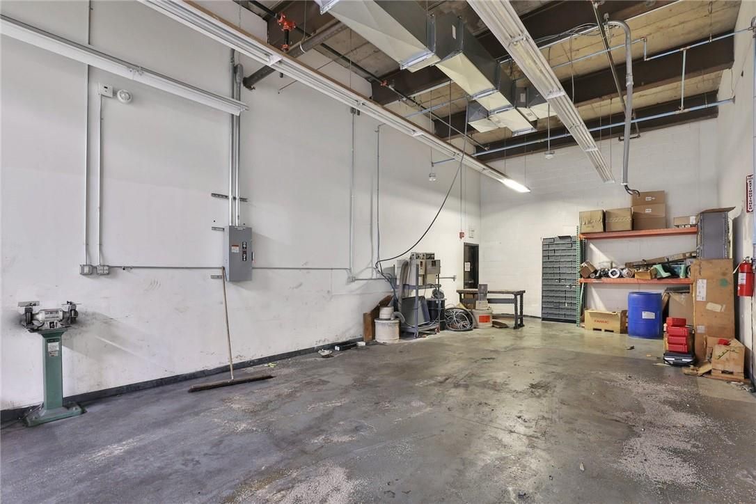 Garage, Interior
