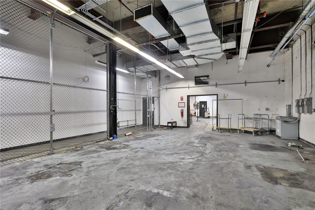 Garage, Interior