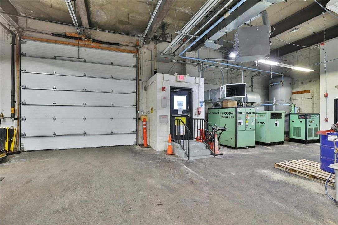Garage, Interior