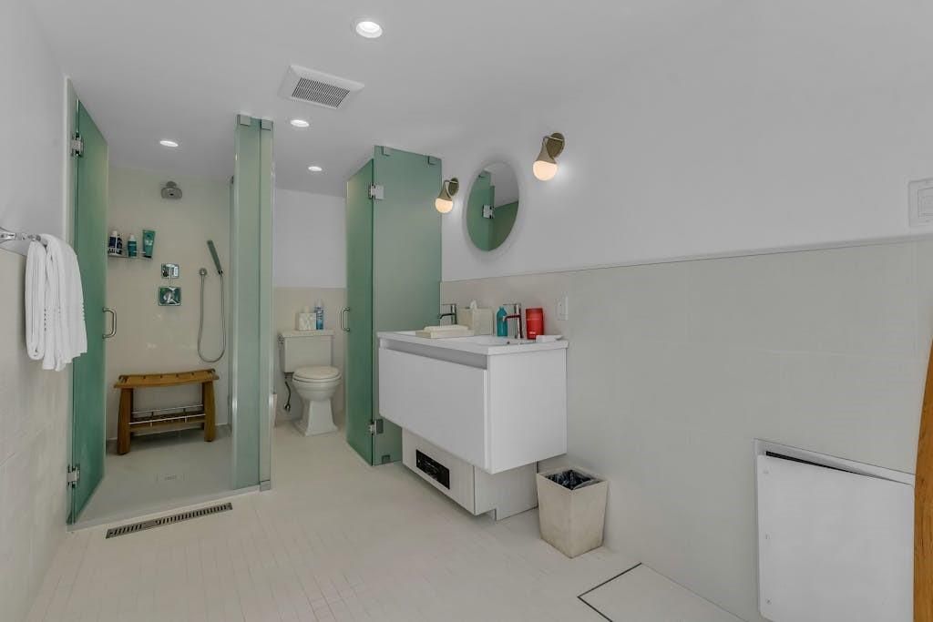 Bathroom, Interior, Recessed Lighting