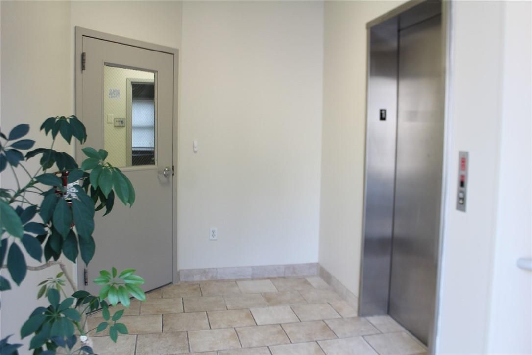 Elevator, Interior