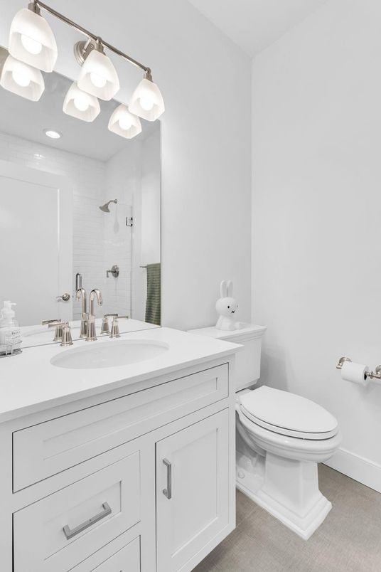 Bathroom, Interior, Recessed Lighting