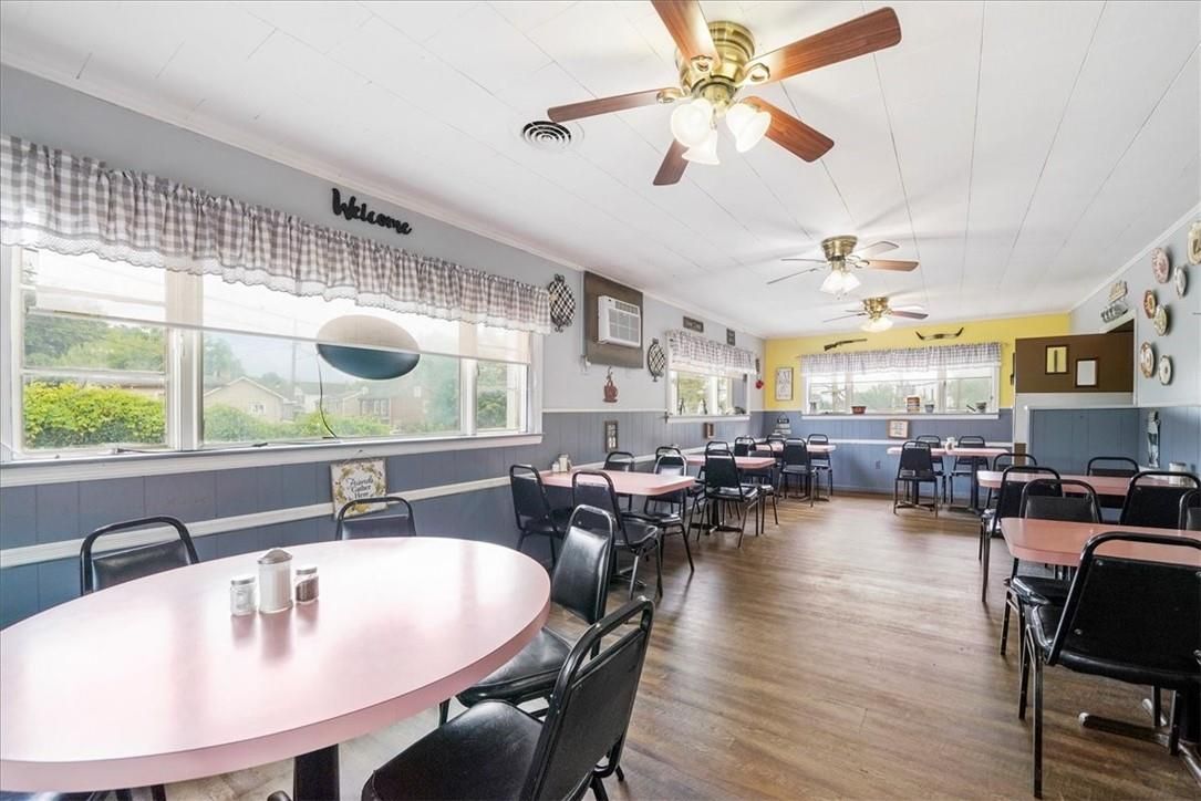 Dining room, Interior, Wood Texture Flooring