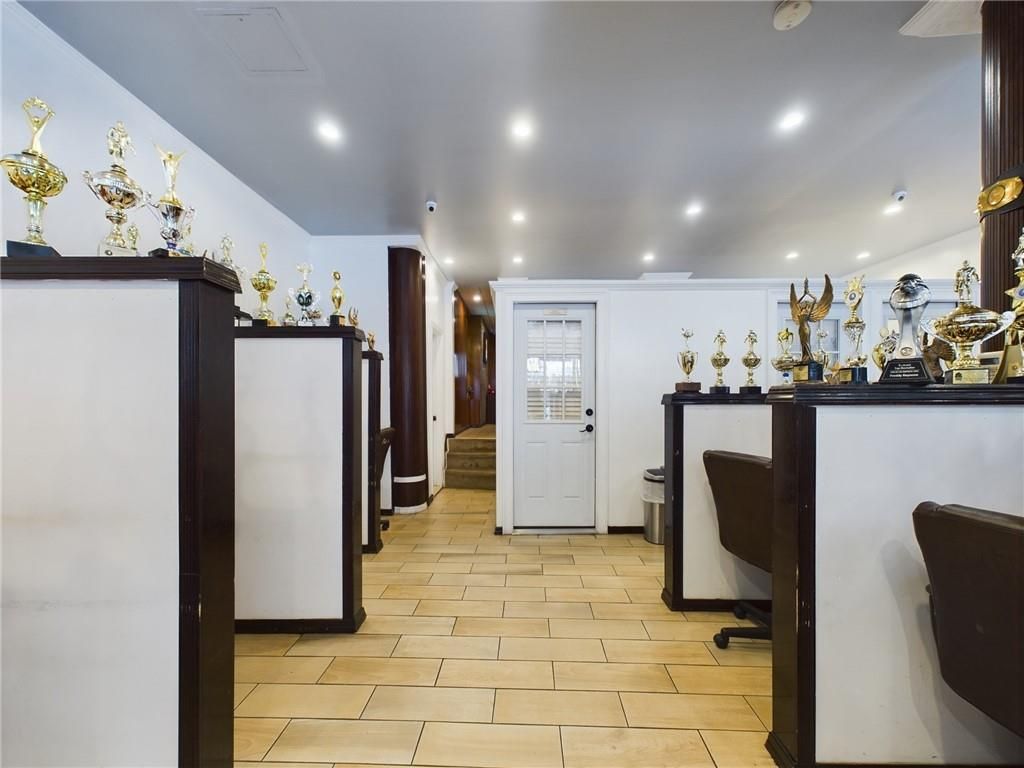 Interior, Recessed Lighting