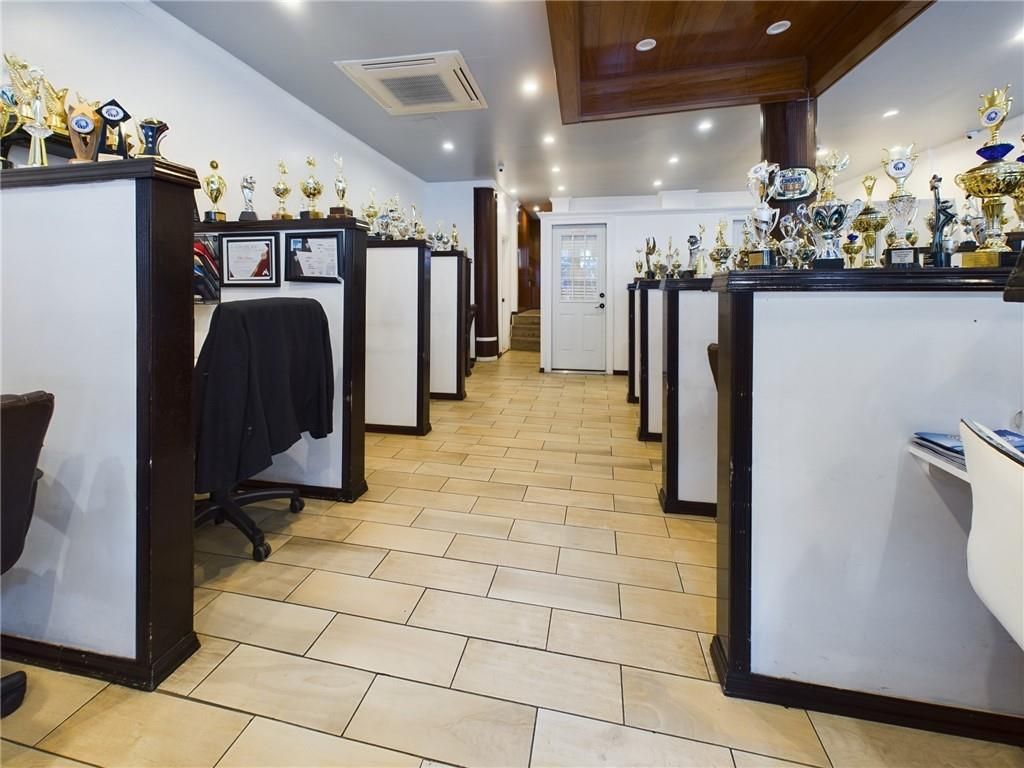 Interior, Recessed Lighting