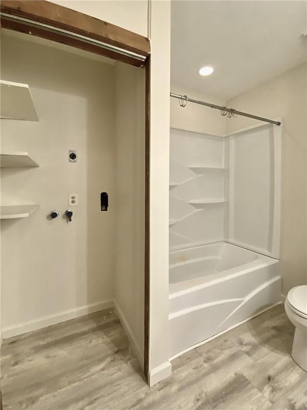 Bathroom, Interior, Recessed Lighting, Walk-in Closets, Wood Texture Flooring
