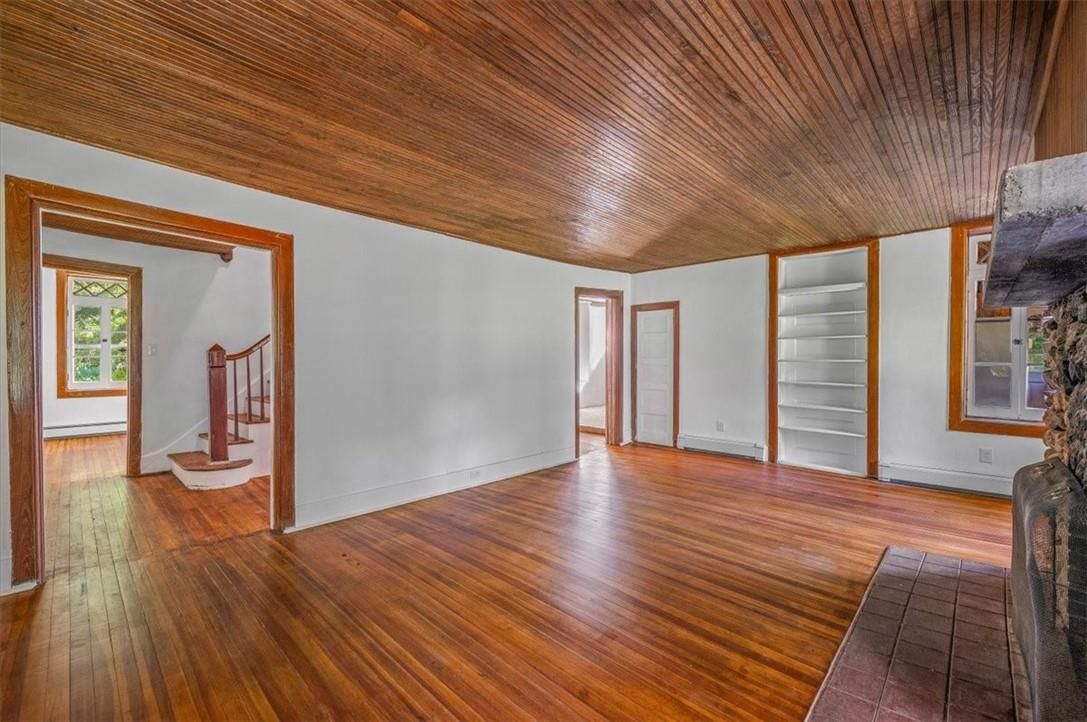 Empty room, Interior, Wooden Ceilings, Wood Texture Flooring