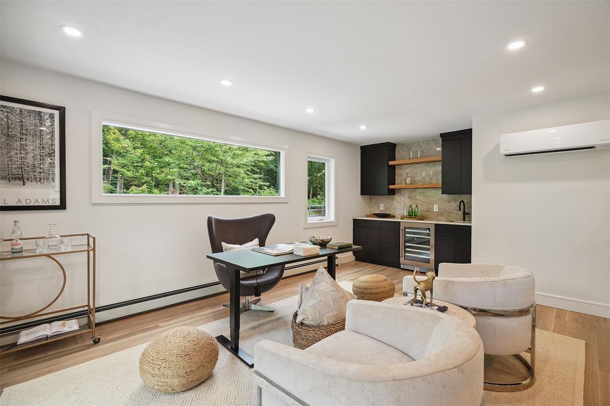 Home Office, Interior, Recessed Lighting, Wood Texture Flooring