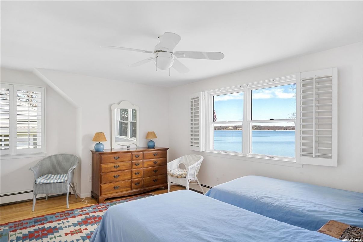 Bedroom, Interior, Water, Wood Texture Flooring