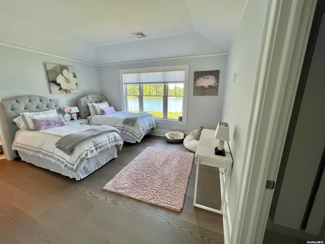 Bedroom, Interior, Water, Wood Texture Flooring