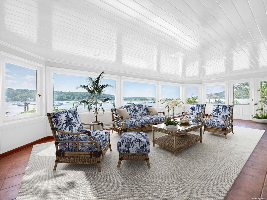 Interior, Living room, Sun Room, Water