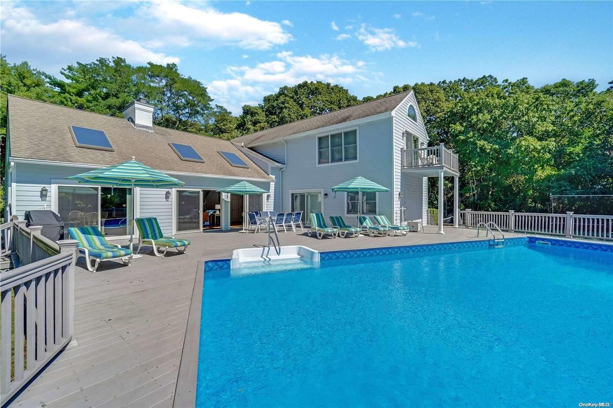 Exterior, Pool, Solar Panels