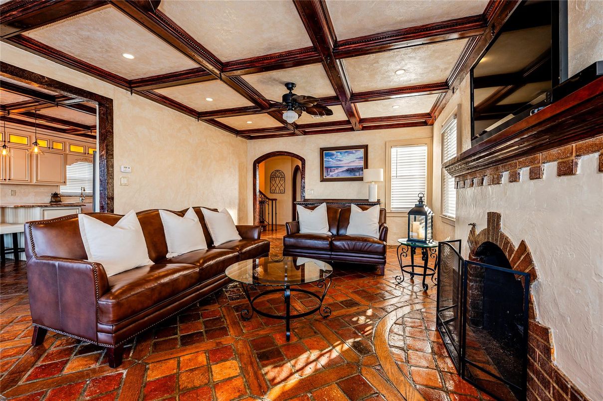 Fireplace, Interior, Kitchen, Living room, Pendant Lights, Recessed Lighting