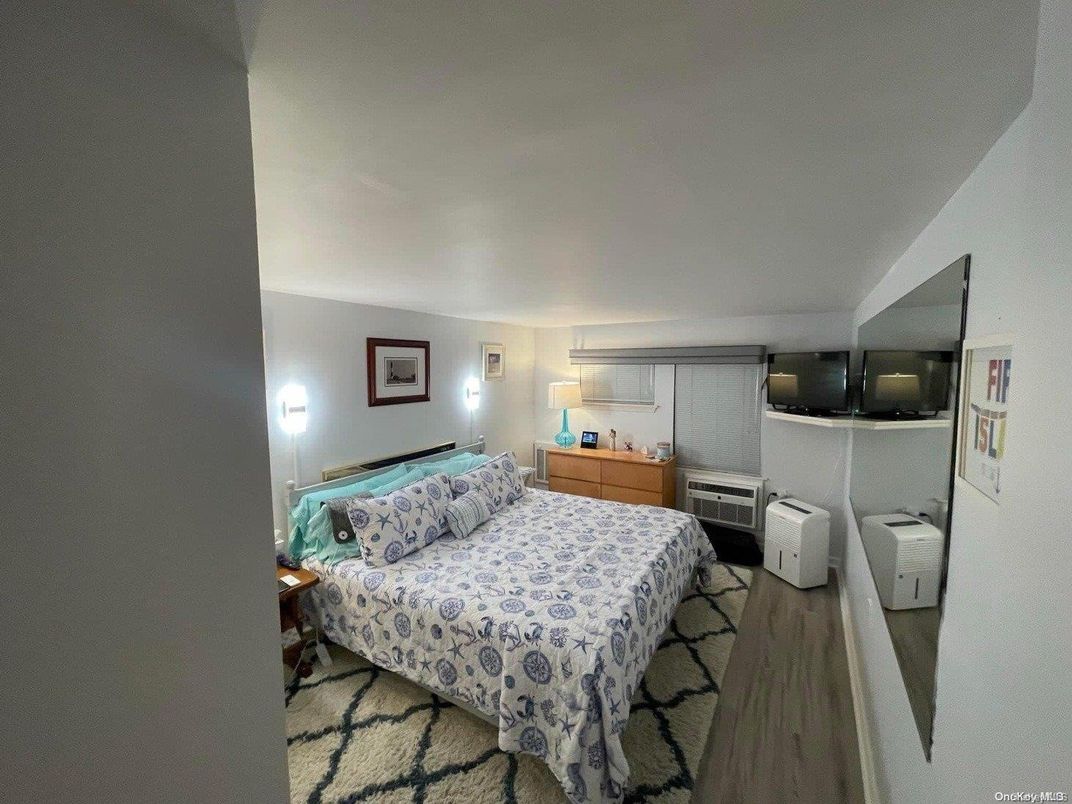 Bedroom, Interior, Kitchen