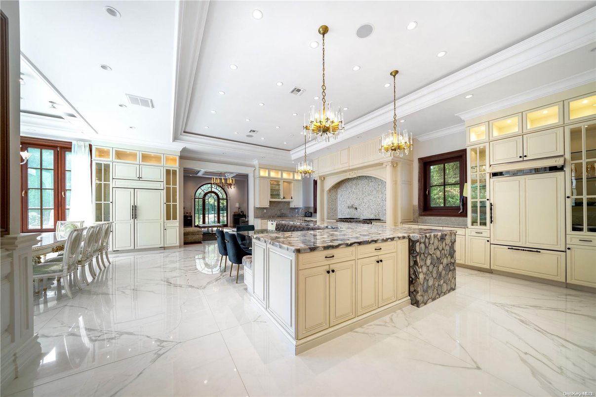 Chandelier, Interior, Kitchen, Marble, Recessed Lighting, Stainless Steel Appliances