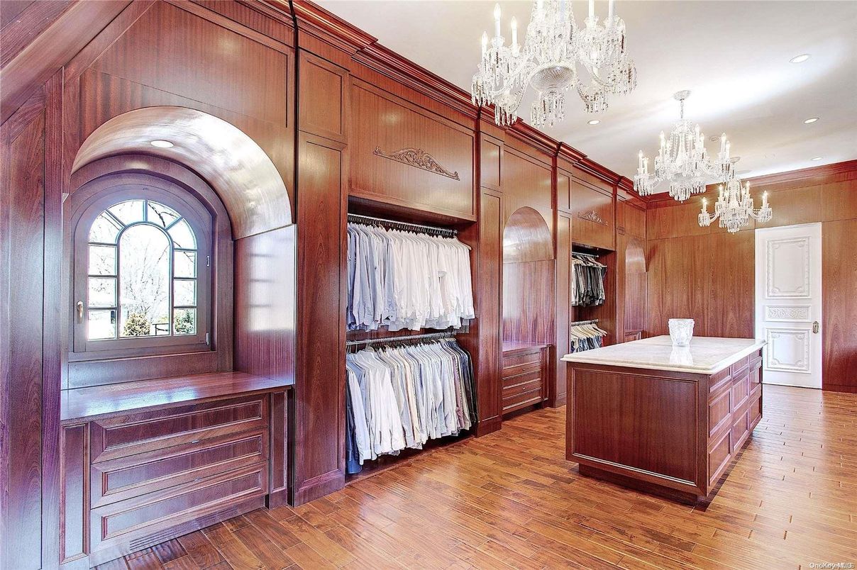 Chandelier, Interior, Recessed Lighting, Walk-in Closets, Wood Texture Flooring, Wooden Walls